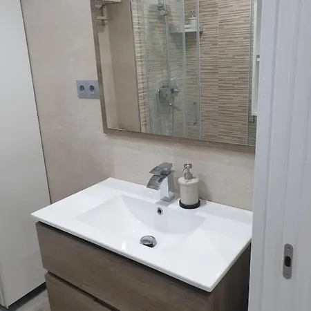 Apartamento Sea View Apartment *